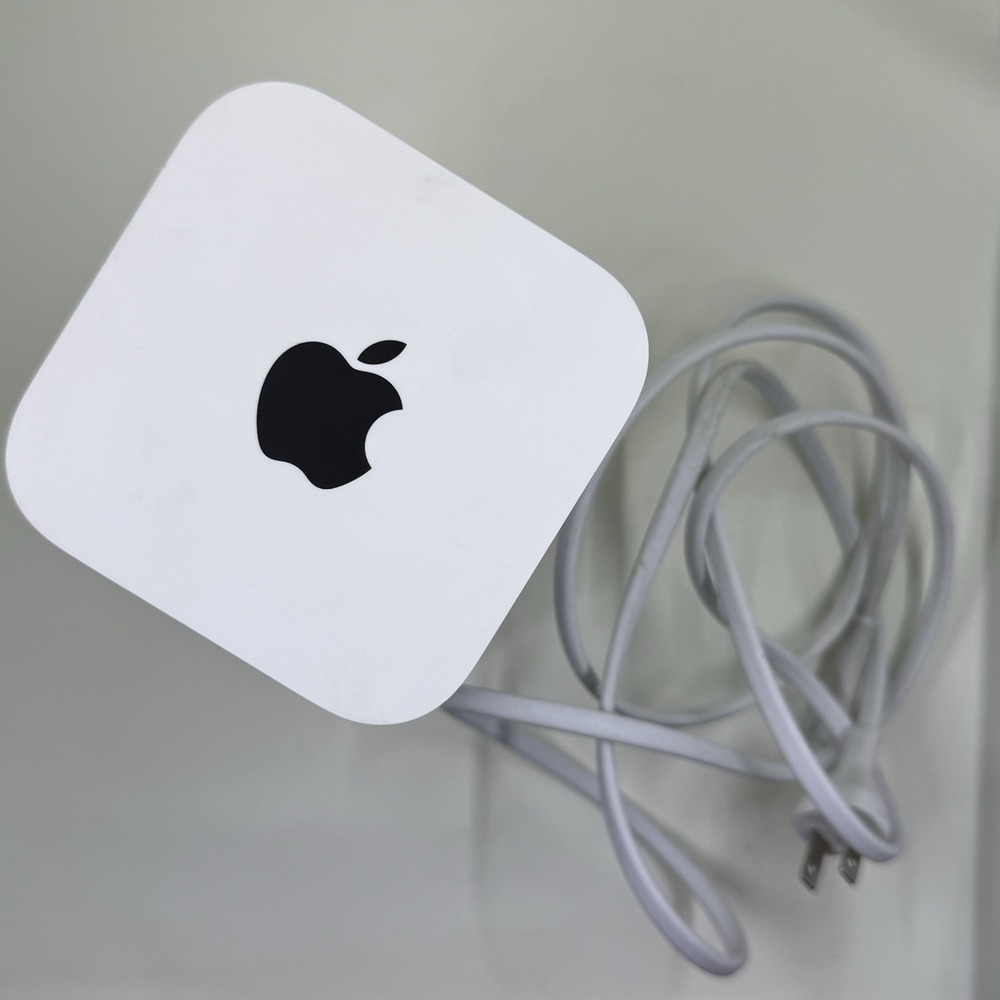 Apple AirPort Extreme Base Station Wireless Router 6th Generation A1521 UNTESTED